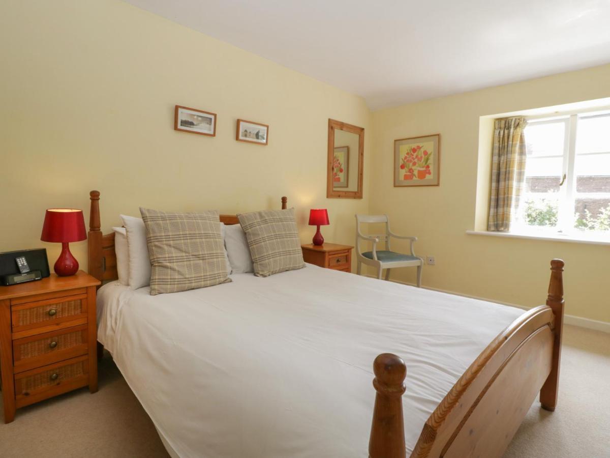 Wheelbarrow Cottage Stoke Prior エクステリア 写真